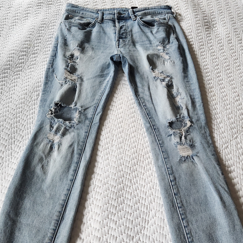 H&M Light Blue Distressed Skinny Jeans Size 33